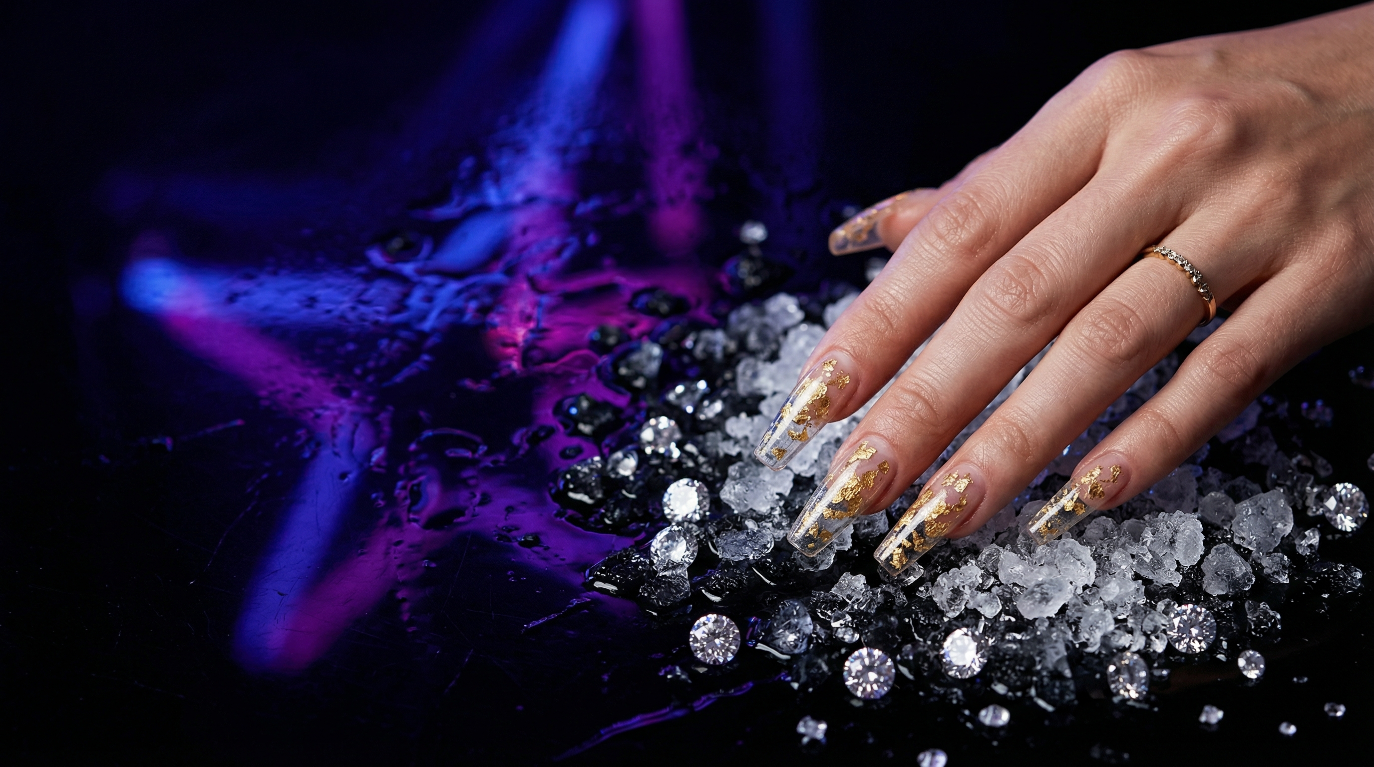 About The City Nails